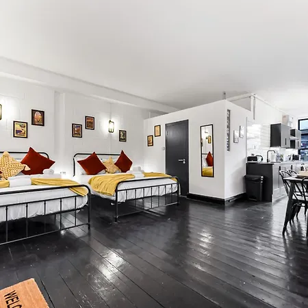 Trendy And Eccentric Flat In Hackney Apartment London Exterior photo